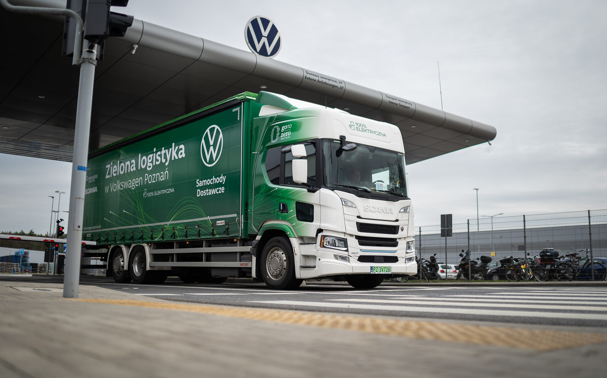 Pierwszy w pełni elektryczny pojazd ciężarowy Scania obsługujący dostawy części dla VW Poznań