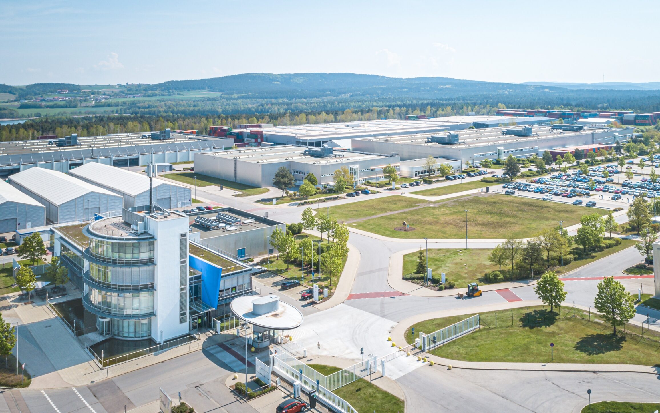 Nowe centrum testowania baterii: BMW Group do 2026 roku zainwestuje ponad 100 milionów euro w zakład w Wackersdorf.