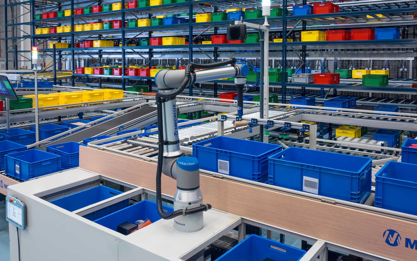 Siemens, Universal Robots i Zivid prezentują rozwiązanie nowej generacji do obsługi zamówień w logistyce wewnętrznej