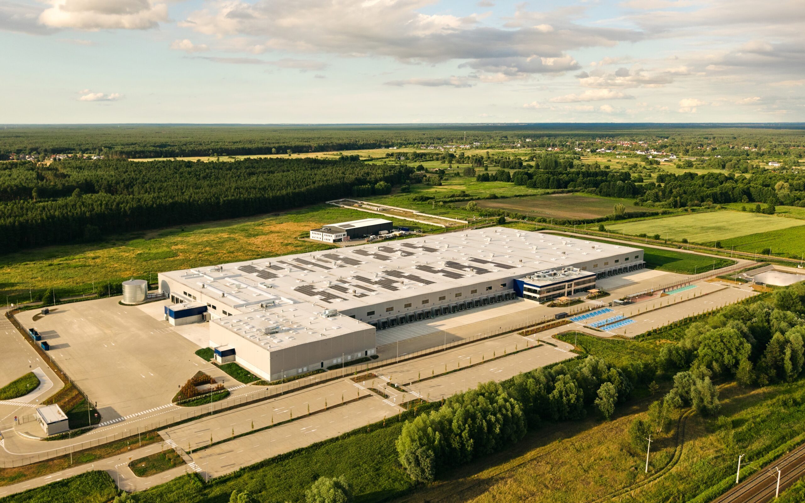 Harden Construction oficjalnie zakończył budowę centrum dystrybucyjnego w Szczecinie