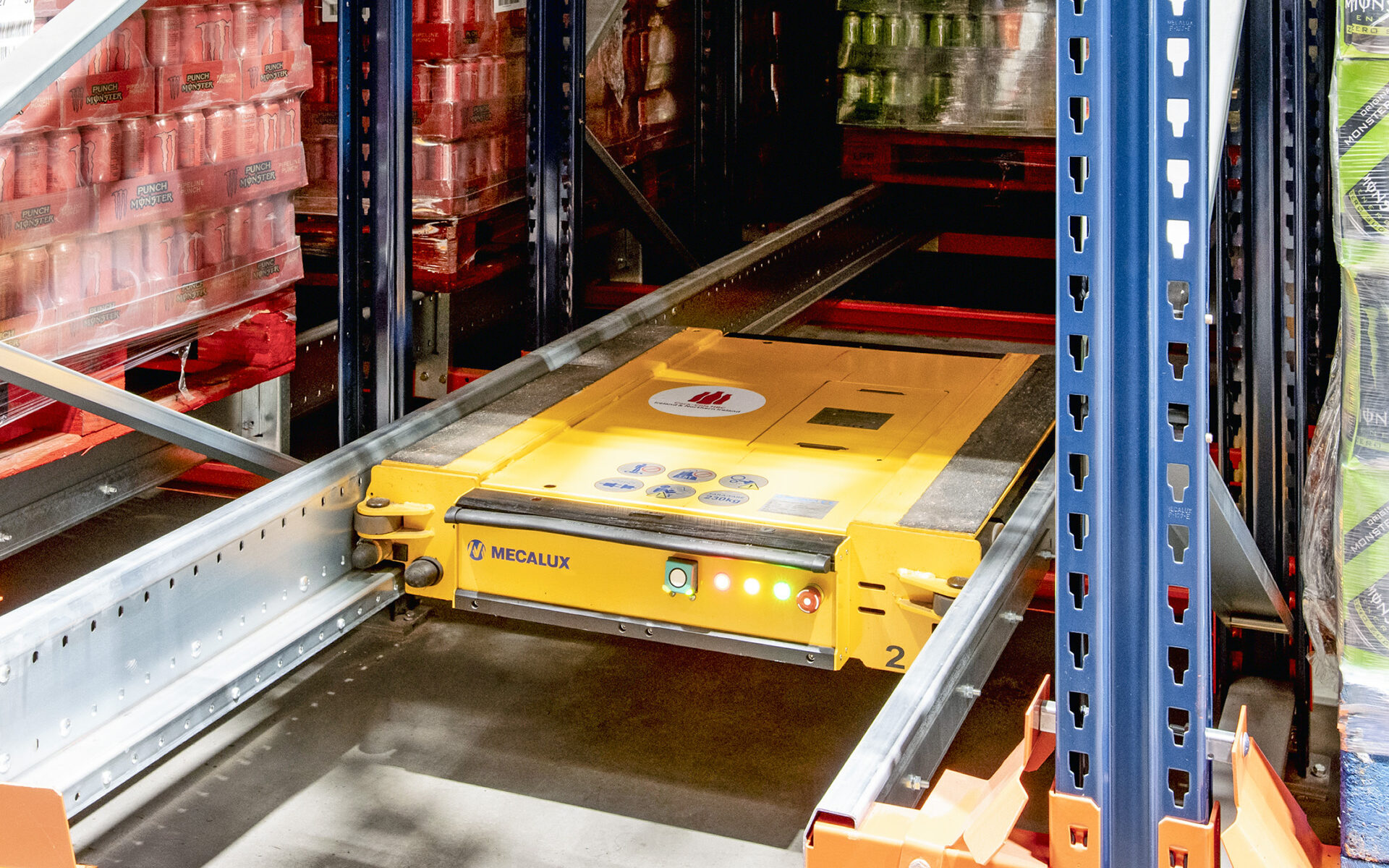 Coca-Cola HBC usprawnia magazynowanie napojów na wielu kontynentach dzięki systemowi Pallet Shuttle firmy Mecalux