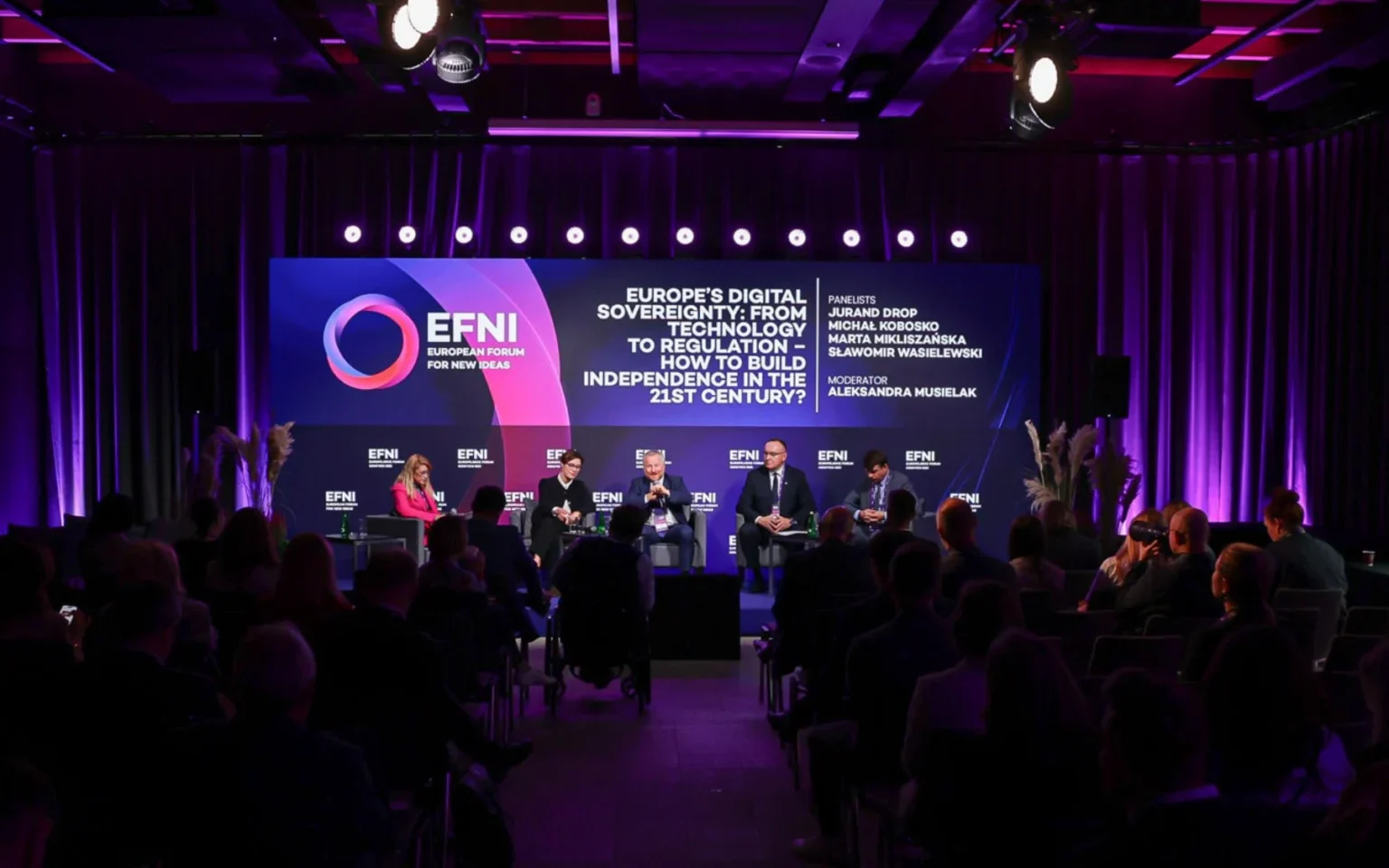 Cyfrowa suwerenność Europy: Od technologii po regulacje – jak budować niezależność w XXI wieku?