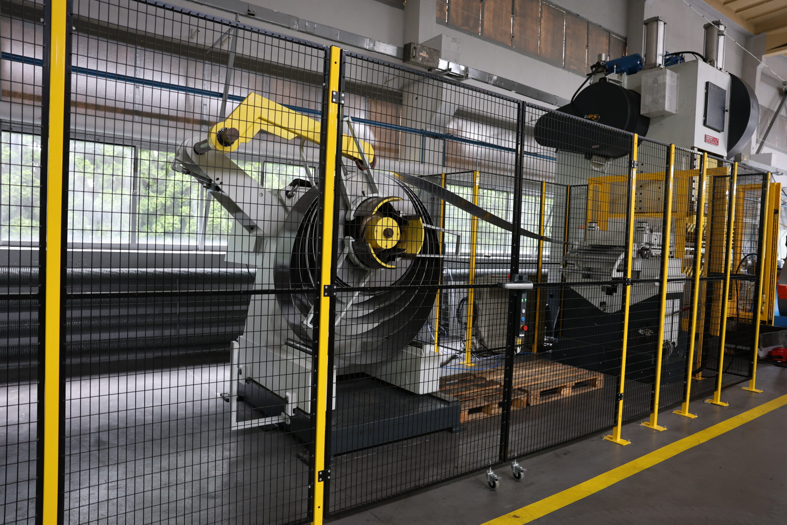 Cyfrowy model w służbie optymalizacji. Jak hub4industry pomógł firmie Pionier usprawnić logistykę wewnętrzną?