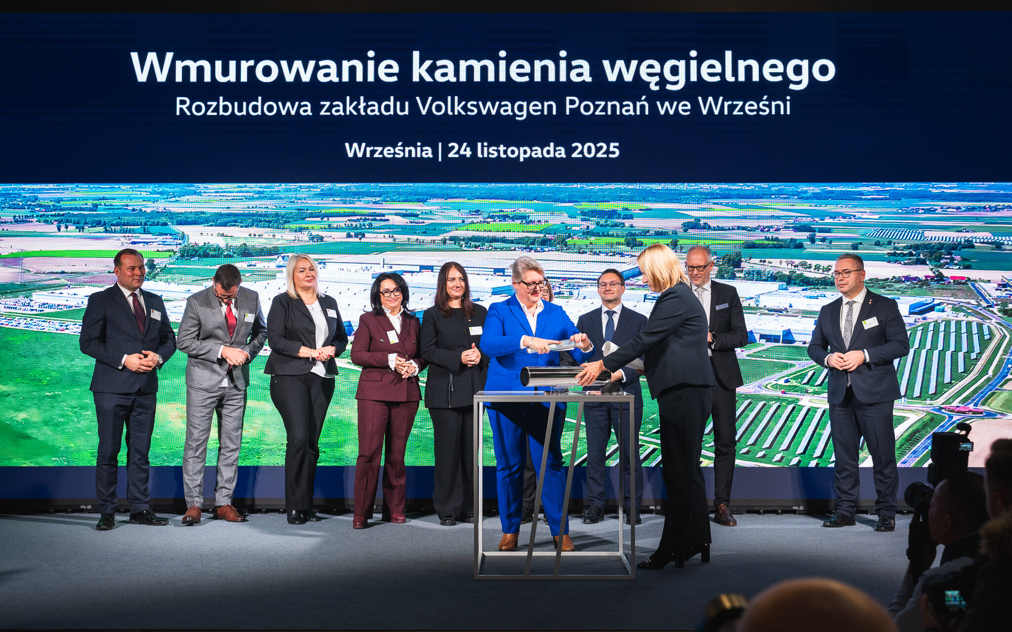 Fabryka Volkswagen Poznań we Wrześni: Wmurowano kamień węgielny pod nowe hale do produkcji elektrycznego Craftera