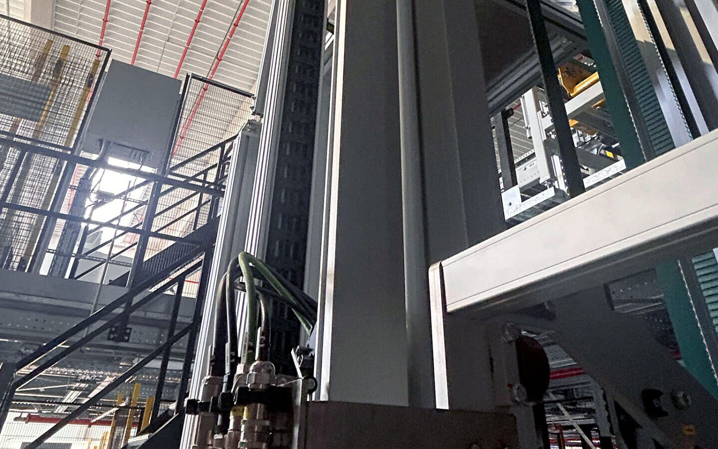 TSUBAKI KABELSCHLEPP opracowuje kompletne rozwiązanie dla BEEWEN Automation